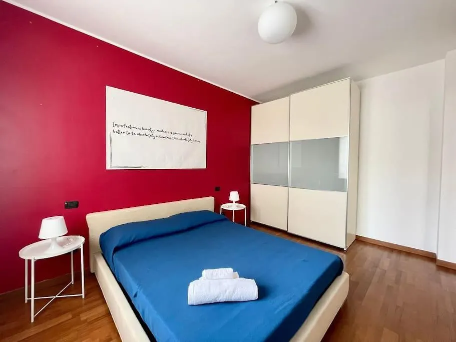 Ferienwohnung Santa Giulia Terrace Milano Mailand
