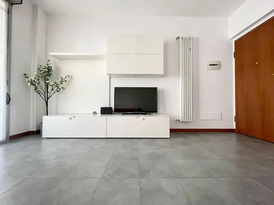 Ferienwohnung Santa Giulia Terrace Milano Italien
